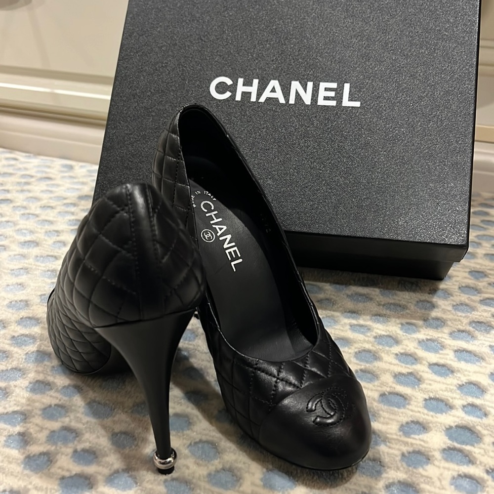 Authentic Chanel Quilted Pumps